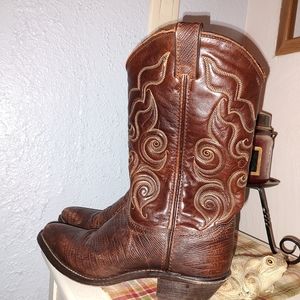 Dark brown distressed real leather cowboy boots. Size 8 3-in heel